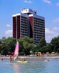 3 csillagos Hotel Marina Balatonfüreden közvetlenül a vízparton helyezkedik el ✔️ Hotel Marina*** Balatonfüred - Akciós all inclusive hotel Balatonfüreden - 